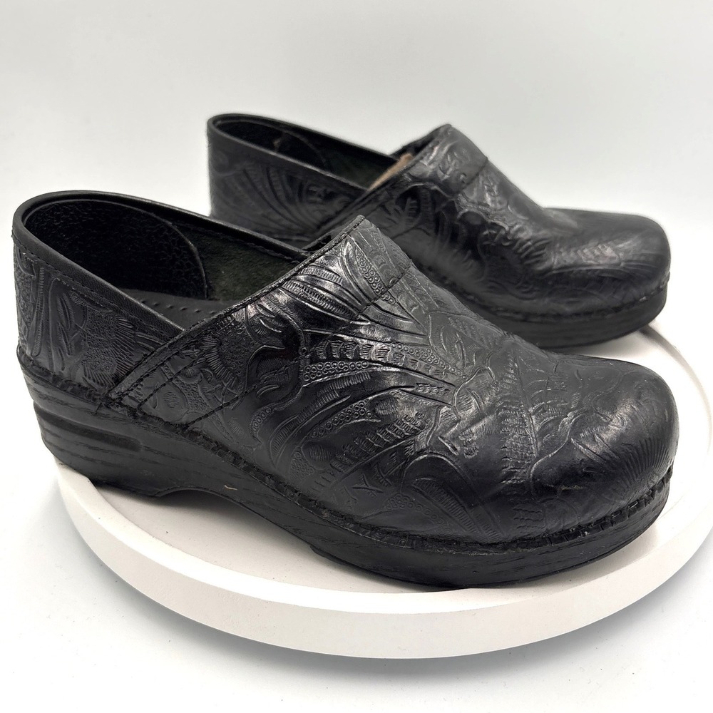 Dansko‎ Professional Black Embossed Floral Paisley Leather Clogs Shoes 37 Womens